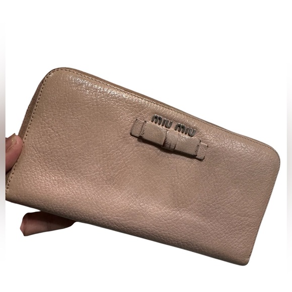 Beautiful MIU MIU Pink Wallet💘 - Picture 3 of 3